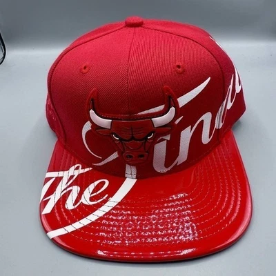 Chicago Bulls Hat Men Red The Finals Mitchell & Ness Snap Back Cap New - Image 1 of 4