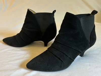 NINE WEST DE COLECCIÓN Para mujeres 6M Negro Acanalado Gamuza Botines Tacón Gatito Foto 1 de 4