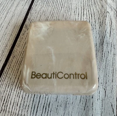 Beauticontrol Perfeccionamiento Acabado Húmedo/Seco Desert Tan CL Foto 1 de 4