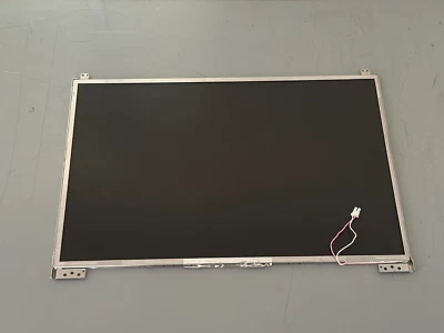 AU Optronics B154EW04 V.1 ist ein 15,4-Zoll WXGA TFT-LCD-Panel (E2 1115) - Bild 1 von 4