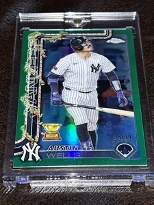 Topps 2025 Holiday Chrome Austin Wells #H56 Green Refractor /99 Yankees - Picture 1 of 7