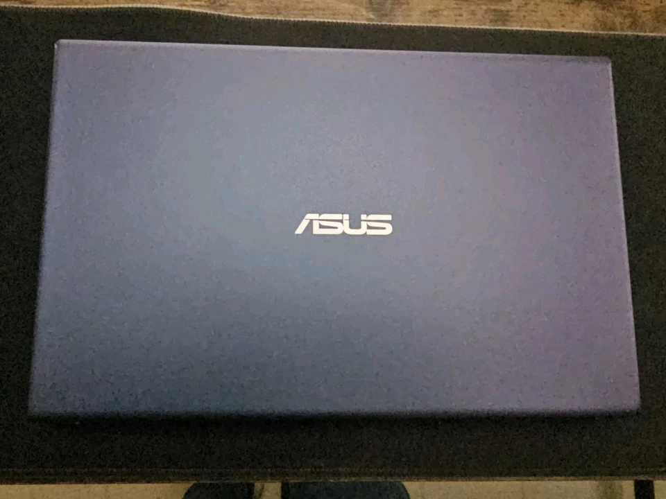 ASUS VivoBook 15.6" FHD AMD R5-3500U, 8 GB DDR4, 128 GB SSD + 1 TB HDD - Image 1 of 4