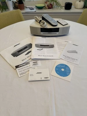 Bose Wave Music System III White CD Radio w/STD. & Premium Backlit Remote - Image 1 of 4