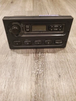 Ford E150 OEM Radio Stereo Receiver AM/FM Audio Part 1999-2005 F8RP-18K810-BB - Image 1 of 4