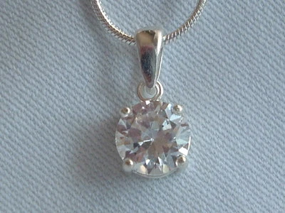 VINTAGE AVON SILVERTONE SNAKE CHAIN WHITE SOLITAIRE RHINESTONE PENDANT NECKLACE  - Изображение 1 из 3