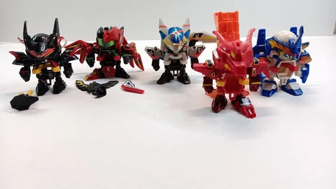 Battle B-Daman 2003 & 2004 Zero Action Figures Lot with Pieces Missing Cover