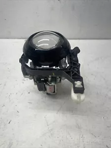 2014 -2016 Mercedes Benz CLA Bi-Xenon Headlight Bulb - Picture 1 of 6