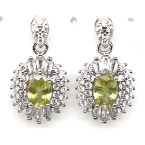 Orecchini In Sphene Verde E Zirconia Cubica In Argento Sterling 925 4 X 8 Mm - Foto 1 di 4
