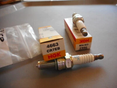 Nuevo de Lote Antiguo Husqvarna/Victory TC 570/TE 570/V92/Touring Cruiser/Veg NGK Bujía CR7EB Foto 1 de 3