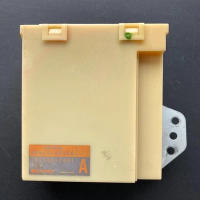 Módulo amplificador aire acondicionado Land Cruiser/LX450 1995-1997 95-97 88650-60210 Foto 1 de 4