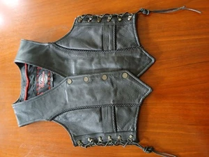 Milwaukee® BIKER VEST Women's Black Leather Vest w/Lace-Up Sides - Size L Bx111 - Picture 1 of 3