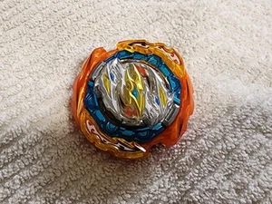 Beyblade B-181 Random Booster Prize Bey, Cyclone Ragnaruk - Imagen 1 de 2