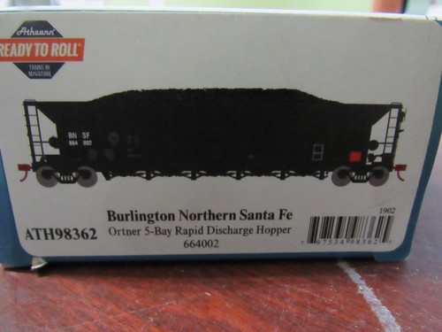 HO Athearn BNSF C44-9W Powered Diesel Locomotive Orange/Black new