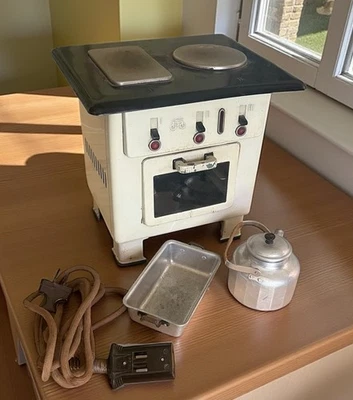 Horno Eléctrico Marklin Juguete de Metal De Colección Cocina Estufa Tetera Sartén Hecho en Alemania Funciona Foto 1 de 4