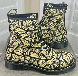 Stivali stringati Dr. Martens 1460 stampa farfalla scamosciati - donna taglia 9 - nuovi - Foto 1 di 7
