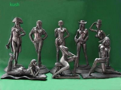 TIN FIGURINE PIN UP SEXY 120mm set 8 beautiful  girls. - Image 1 of 2