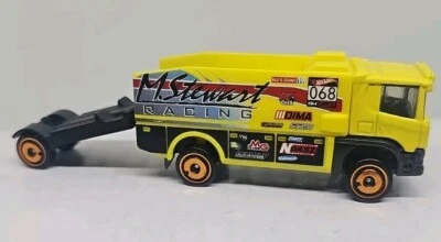 Hot Wheels Scania Rally Truck M. Stewart Racing Mattel com rampa 2019 - Imagem 1 de 4