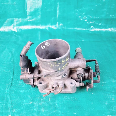 83 84 Toyota Pickup Celica 2.4 AT 2221035040 22RE 22REC Foto 1 de 4