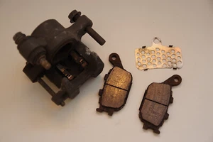 Honda CBR 900 RR ( SC33 ) Bremssattel - Bild 1 von 9