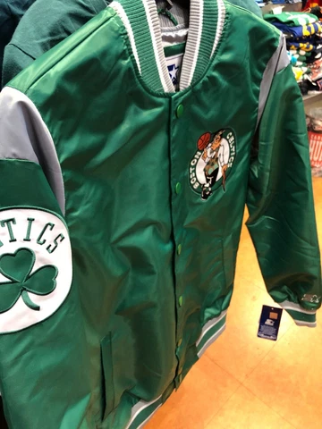 BOSTON CELTICS  NBA    SATIN JACKET  STARTER  MENS  GREEN LIGHTWEIGHT JACKET Cover