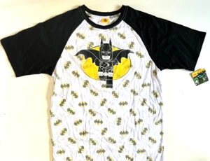 New LEGO BATMAN DC Unique Tee T-Shirt NWT Boys Size Small (5/6) - Picture 1 of 1