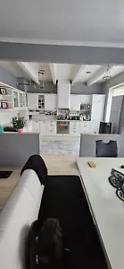 gebrauchte küchen.Der Backofen ist in der Küche mit drin.. Eine Herdplatte funkt - Bild 1 von 4