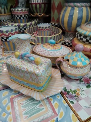 Plato de mantequilla de cerámica MacKenzie Childs Summer Frock Foto 1 de 4