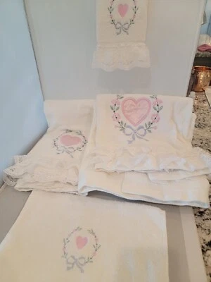 Juego de toallas de baño vintage Saturday Knight Ltd. corazón Foto 1 de 4