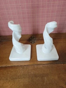 Vintage Westmoreland Glass White Milk Glass Spiral Candle Holders MINT - Picture 1 of 7