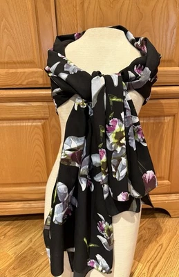 全新带标签 New York & Company 围巾花卉紫色兰花黑色背景 56 x74 — 第 1/4 张图片