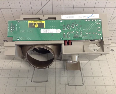 Canal dispensador de refrigerador Frigidaire con placa 241680504 241680504 241527601 Foto 1 de 4