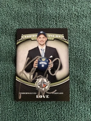 2008-09 Topps Treasury Kevin Love #105 Rookie RC Hand Signed auto autograph - Image 1 of 2