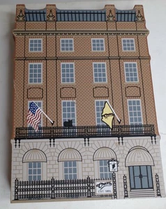 The Cats Meow 2000 The Hampshire House Bull & Finch Pub “Cheers” Boston MA - Imagen 1 de 2