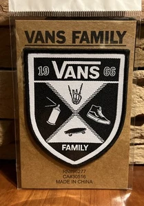 Vans Family Crest Style Skateboarding Themed Patch NIP - Bild 1 von 2