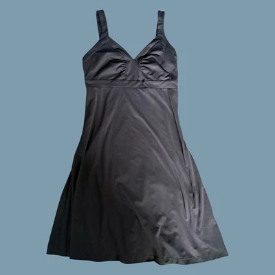 Vestido Patagonia Mujer Talla S Negro Minette Recorte Sin Mangas Exterior Ajuste Acampanado Foto 1 de 4