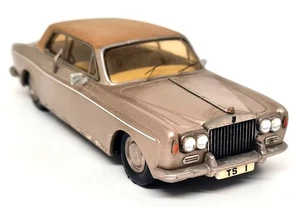 Prestige 1/43 Rolls Royce Corniche Mulliner Park Ward Gold Model Car REPAIRS - Picture 1 of 8