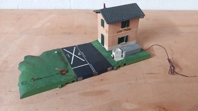 Rivarossi Scala 1:80 H0 - Casello Cosio-Traona per Passaggio a Livello - Immagine 1 di 4