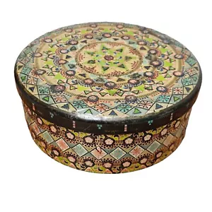 Tin Ornate Embossed Details Stars Radiating Art Deco Style c 1950 Round Vintage - Bild 1 von 20