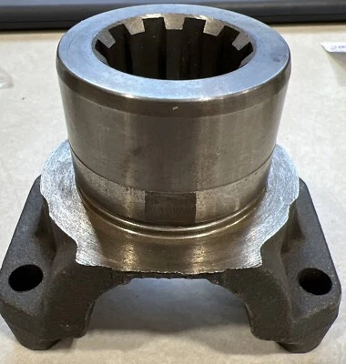 Spicer Splined End Trans Yoke - Image 1 of 4