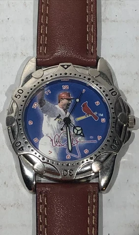 St. Louis Cardinals 1998 MLBPA Mark McGwire Home Run Hero Collectors Watch Cover