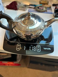 Silver Plated Tea Pot (1890-1920) Hallmark inscribed on bottom: 4 TH. HENRY 1.8 - Picture 1 of 2