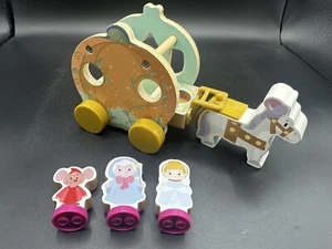 Disney Principesse Carrozza Zucca Cenerentola in Legno Playset con Personaggi - 100% - Foto 1 di 8