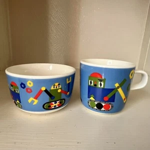 RAR! Marimekko Kinder JAKARI Roboter Porzellan Tasse & Schale - So süß!!! - Bild 1 von 5