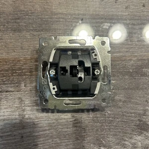 Legrand 775802  Ausschalter 2-Polig - Bild 1 von 2