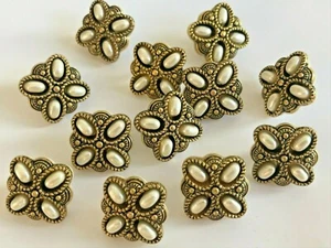 Vintage Ornate Brooch Style Buttons Gold Pearl Christmas Crafts Sewing 25 50 pcs - Picture 1 of 12