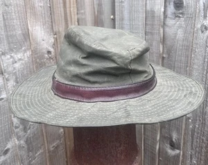 Barbour D595 Hut Wachs dunkelgrün Lederbesatz Krempe - groß - Bild 1 von 16