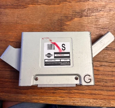 Nissan Frontier 2001 2002 módulo de control de transmisión 3,3 L TCM TCU 31036 9Z800 Foto 1 de 4