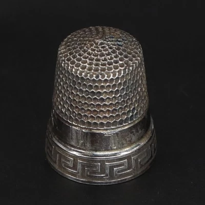 Dedal de costura de colección de plata de ley - llave griega antigua talla 8 - 3,5 g Foto 1 de 4