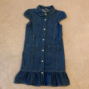 GYMBOREE JEANSKLEID MIT 10 FLÜGELÄRMELN, KNÖPFE VORNE DRUCKKNOPF, RÜSCHENSAUM, 2 TASCHEN - Bild 1 von 4