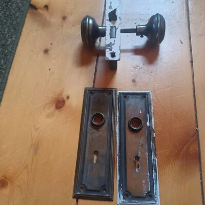 Cerradura llave puerta vintage con 2 manijas tono plata en husillo + juego de placas latón, Foto 1 de 2